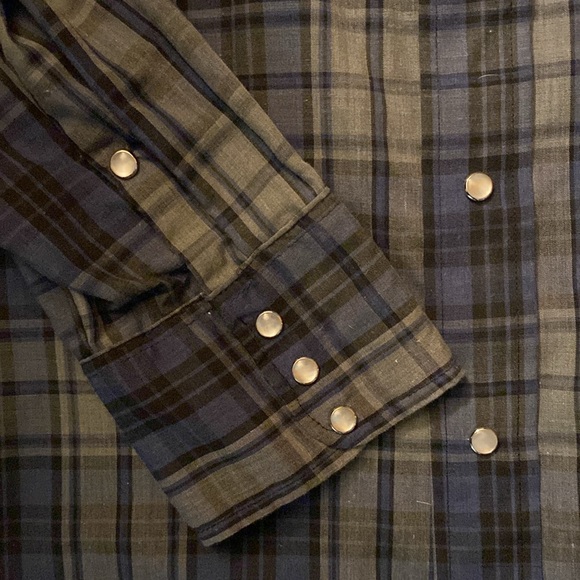 🤠 Western Craft Plaid Snap-Down - Picture 3 of 11
